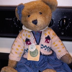 Boyds Bears Clarissa 16 inch Plush Bear